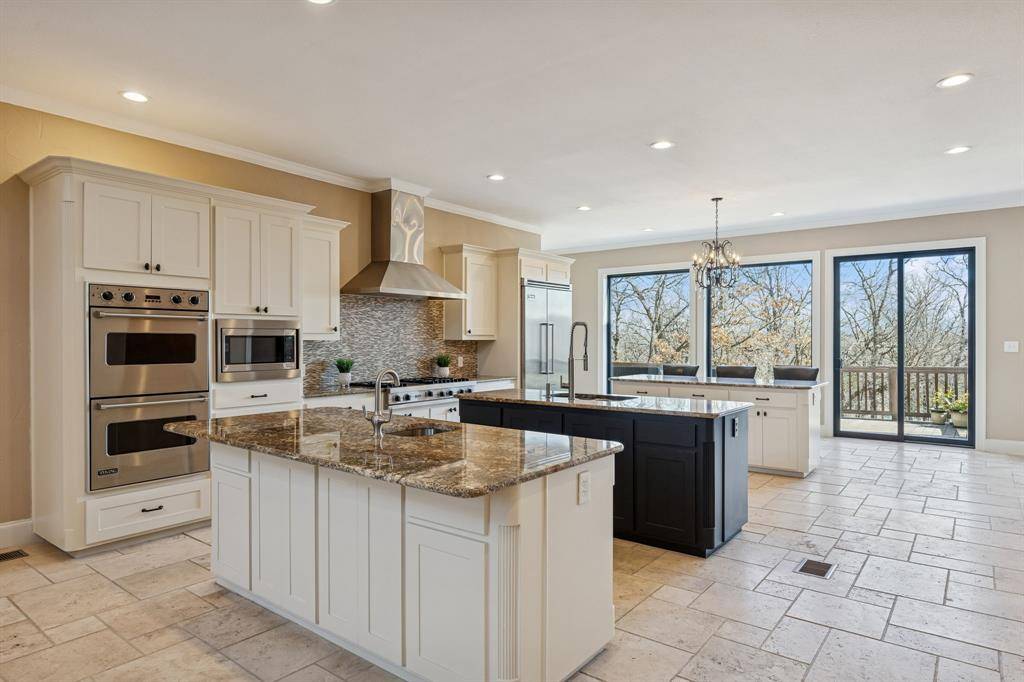 2966 Peninsula Drive, Grapevine, TX 76051