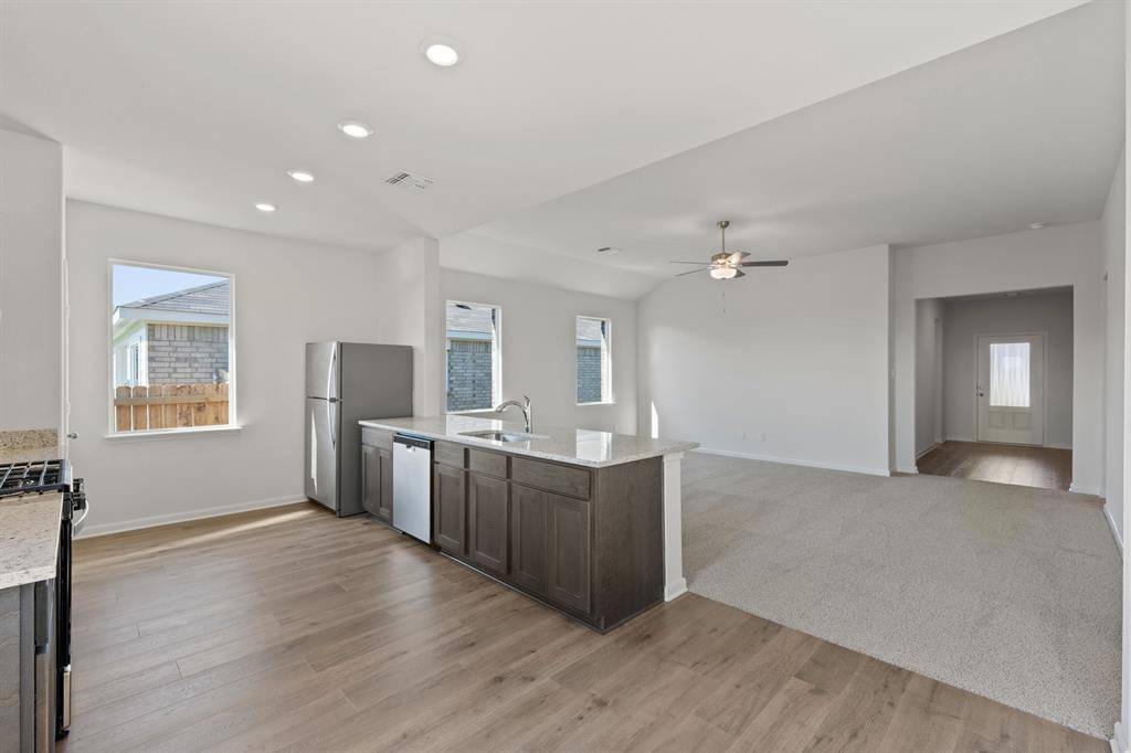 13413 Hang Fire Lane, Cresson, TX 76035