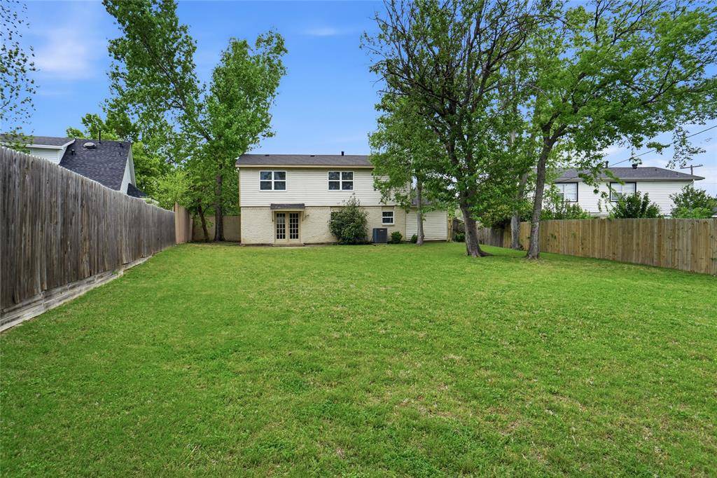 2823 Ermine Way, Farmers Branch, TX 75234