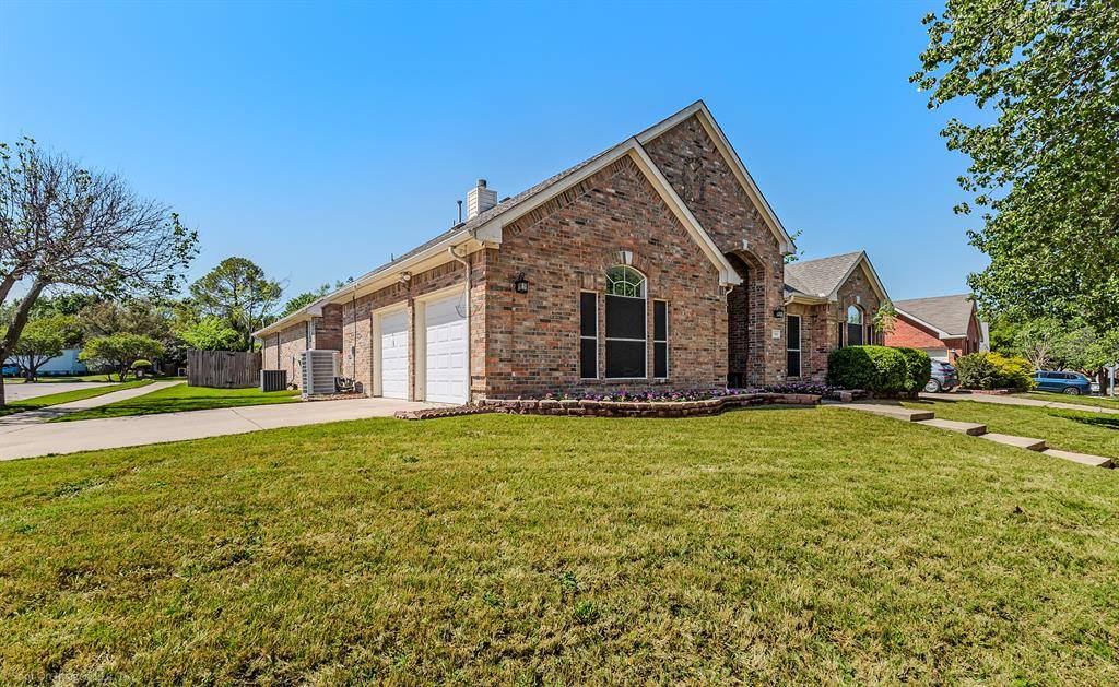 5344 Lake Mead Trail, Fort Worth, TX 76137