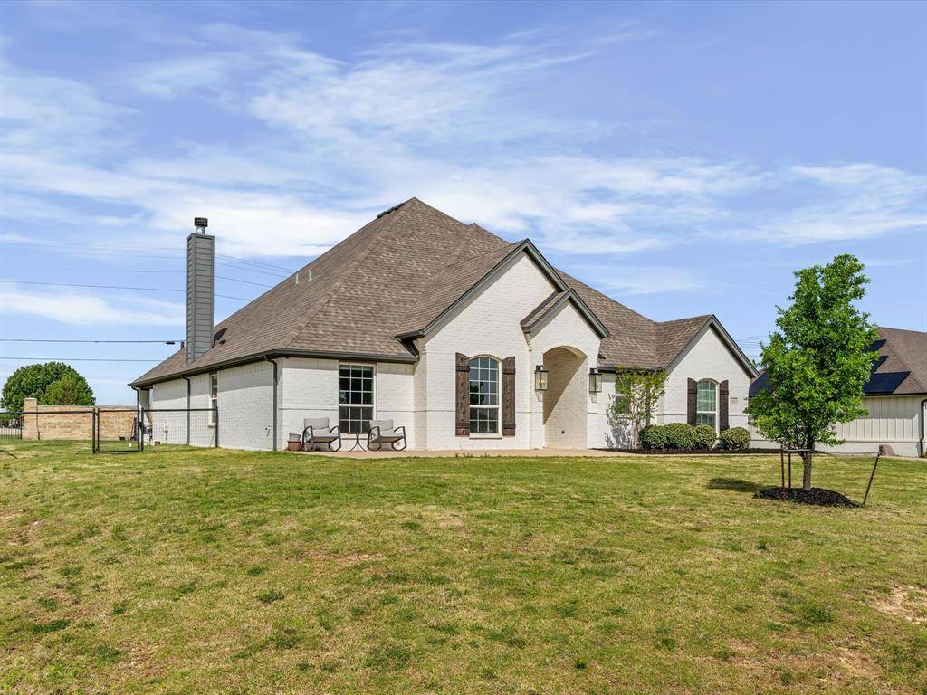 1515 Horseshoe Court, Justin, TX 76247