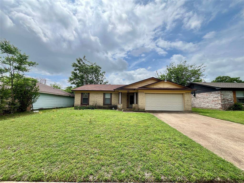 858 Lexington Drive, Lancaster, TX 75134