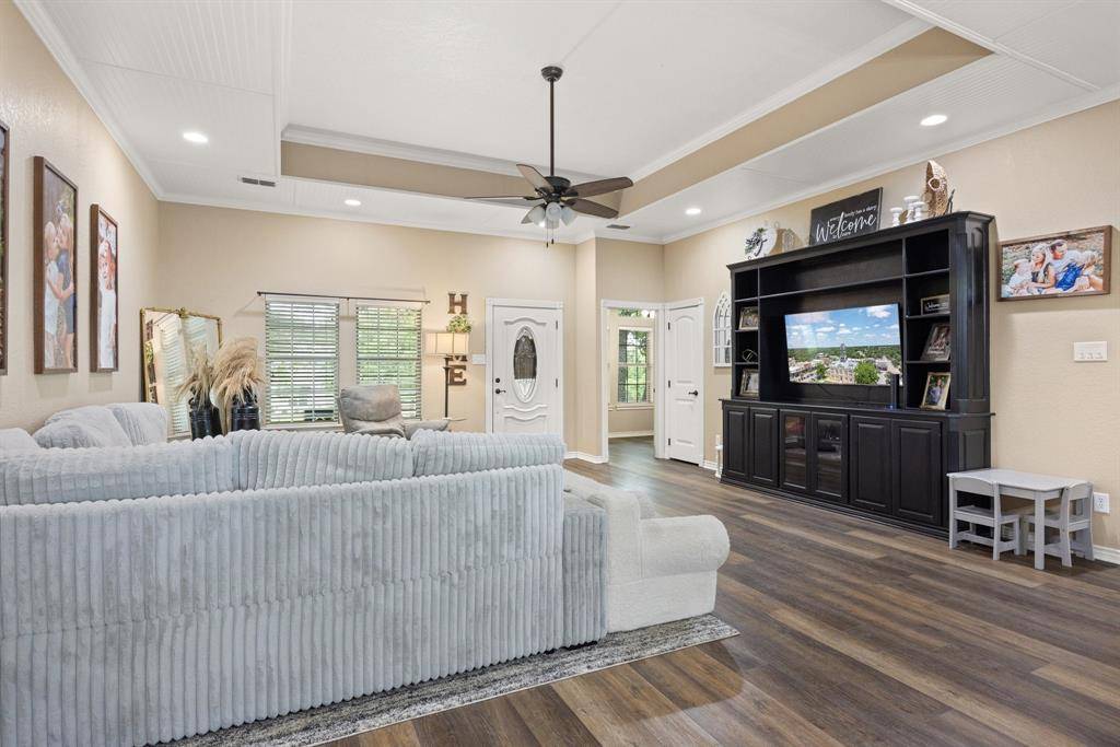 1135 Walking Horse Drive, Stephenville, TX 76401