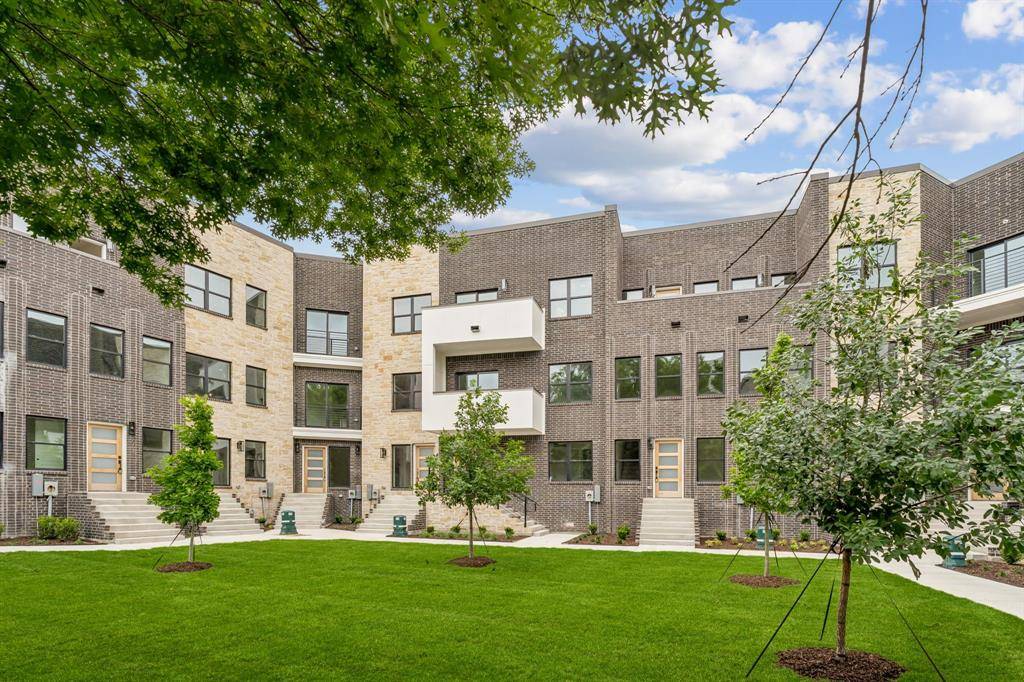 2723 Azalea Park Circle, Fort Worth, TX 76107