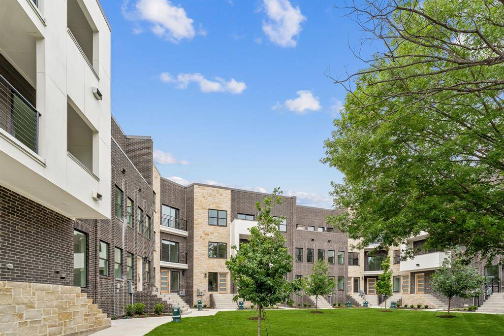 2723 Azalea Park Circle, Fort Worth, TX 76107