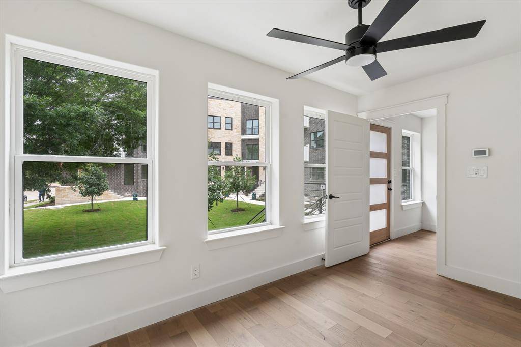 2731 Azalea Park Circle, Fort Worth, TX 76107