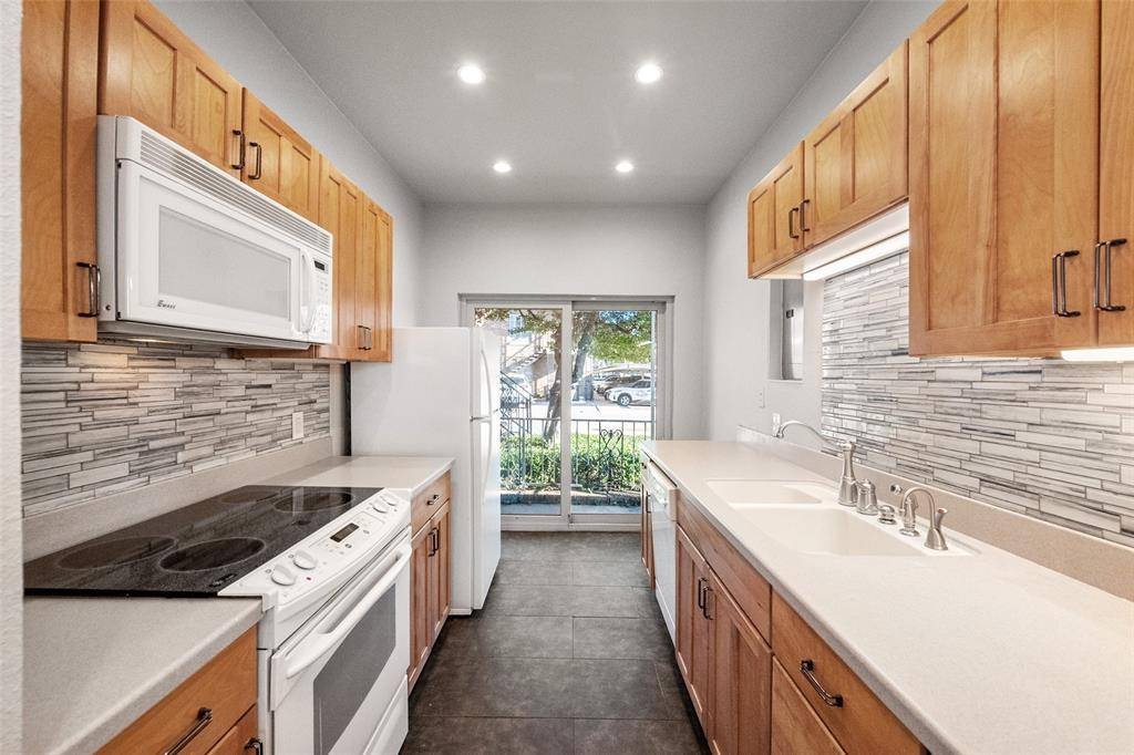 4420 Harlanwood Drive #131, Fort Worth, TX 76109