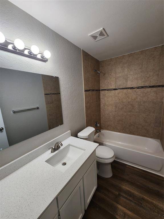 348 Spring Branch Lane, Kennedale, TX 76060