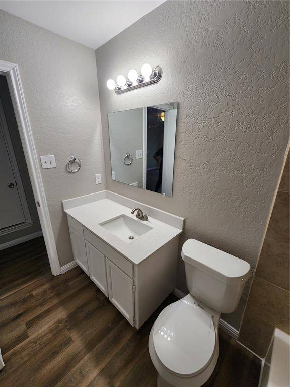 348 Spring Branch Lane, Kennedale, TX 76060