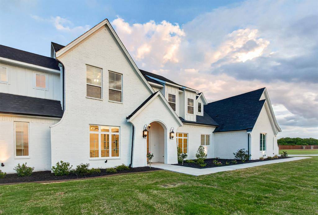 7798 Barber Ranch Road, Fort Worth, TX 76126