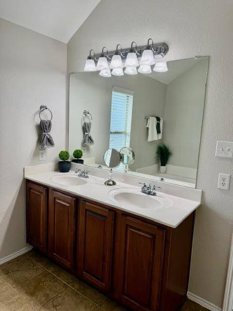 15525 Landing Creek Lane, Fort Worth, TX 76262