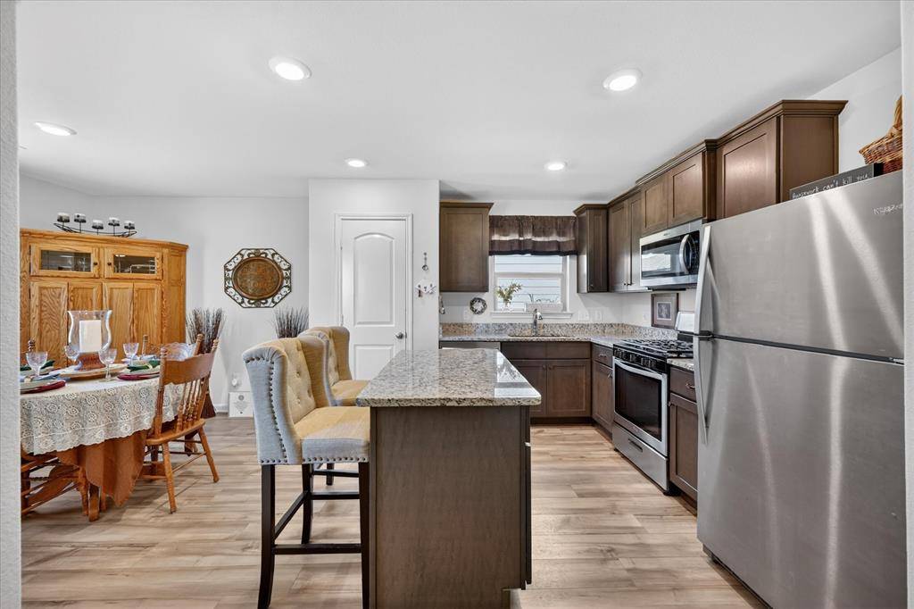 13708 Logan Pass Drive, Ponder, TX 76259