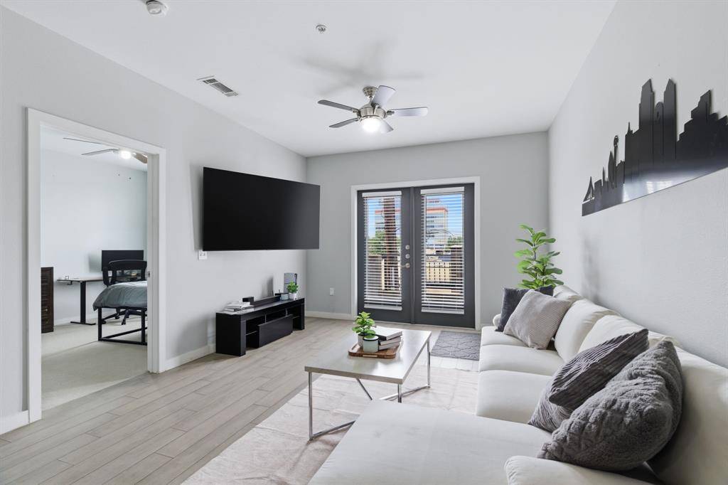 5609 Smu Boulevard #205, Dallas, TX 75206
