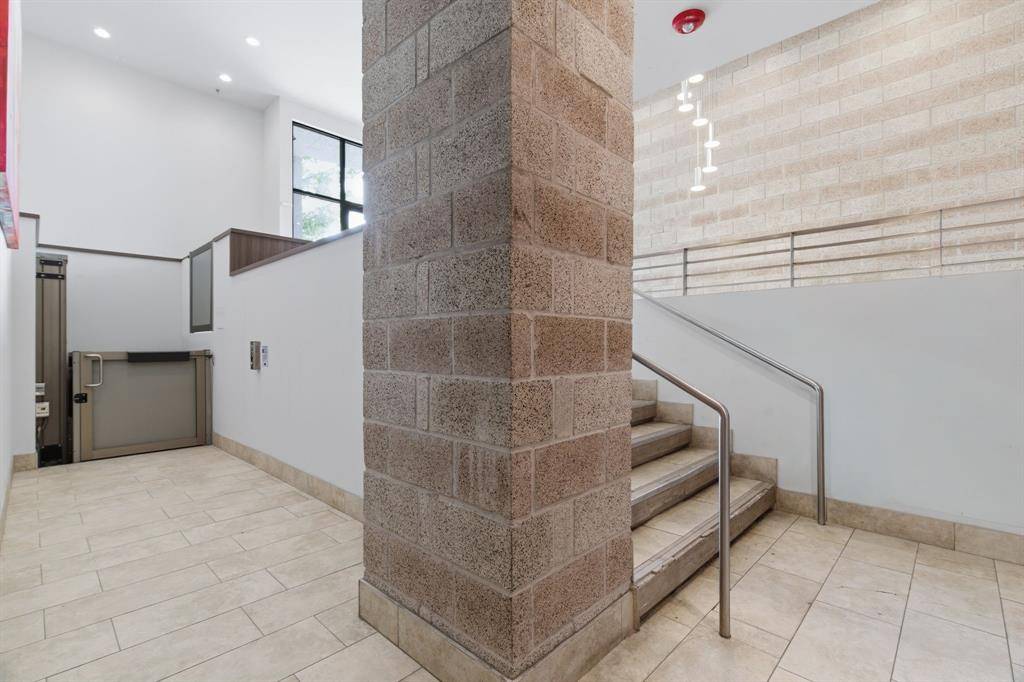 5609 Smu Boulevard #205, Dallas, TX 75206