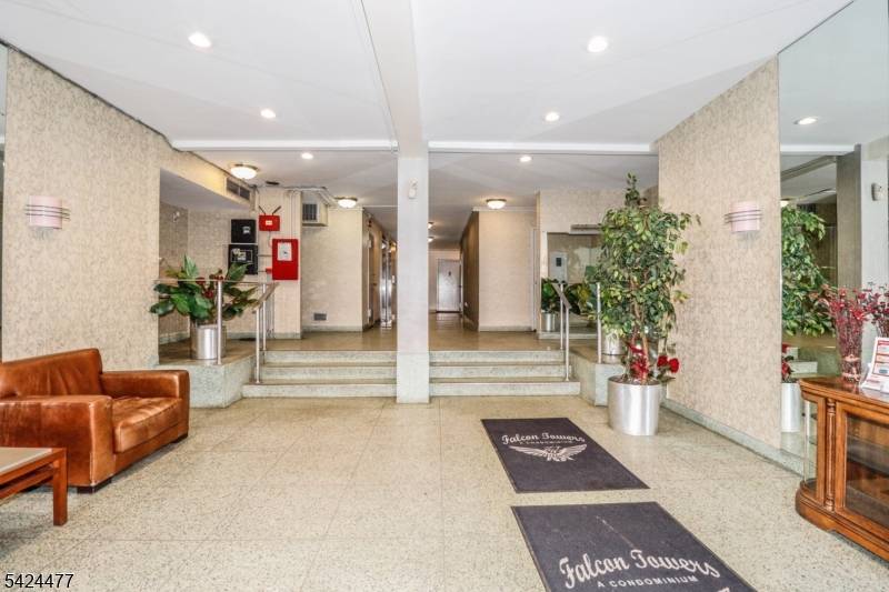 276 Prospect St #4D, East Orange City, NJ 07017