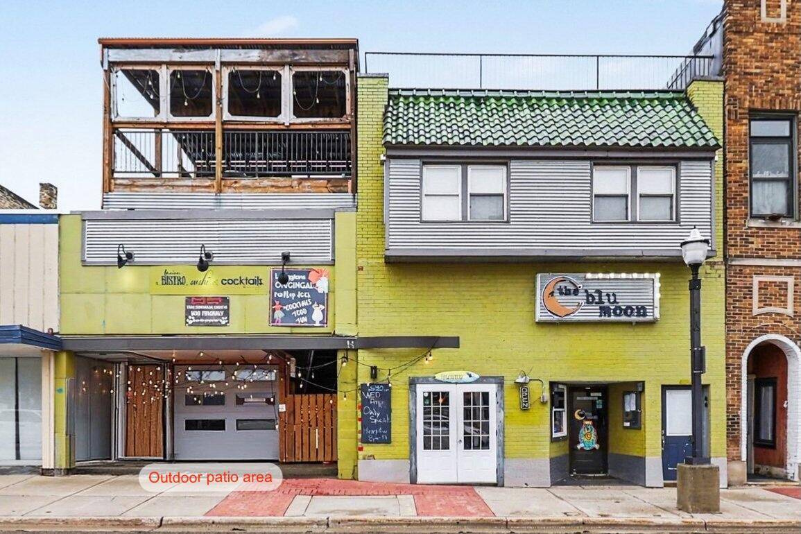 121 & 125 S James ST, Ludington, MI 49431