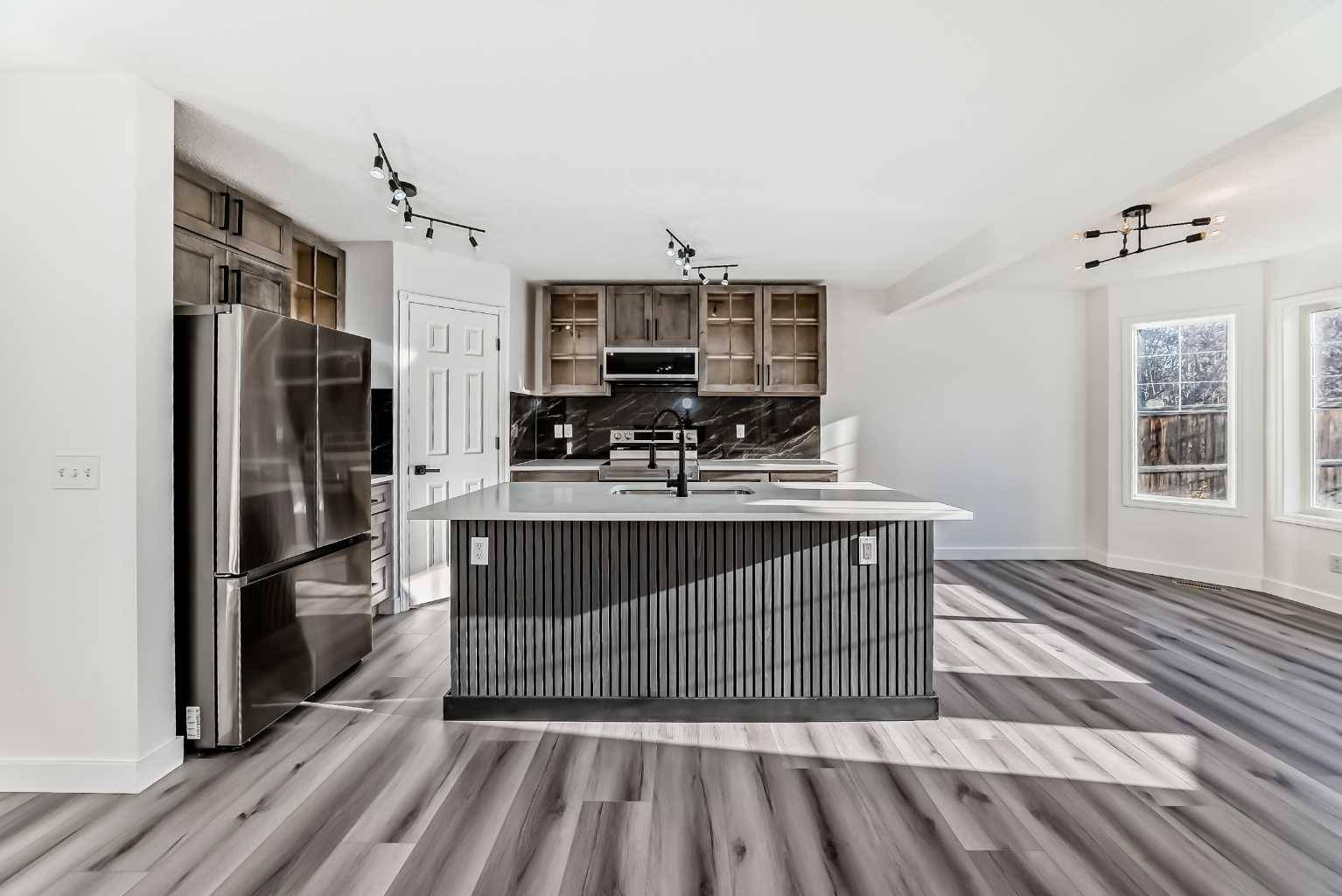 289 Canals CIR SW, Airdrie, AB T4B 2Z5