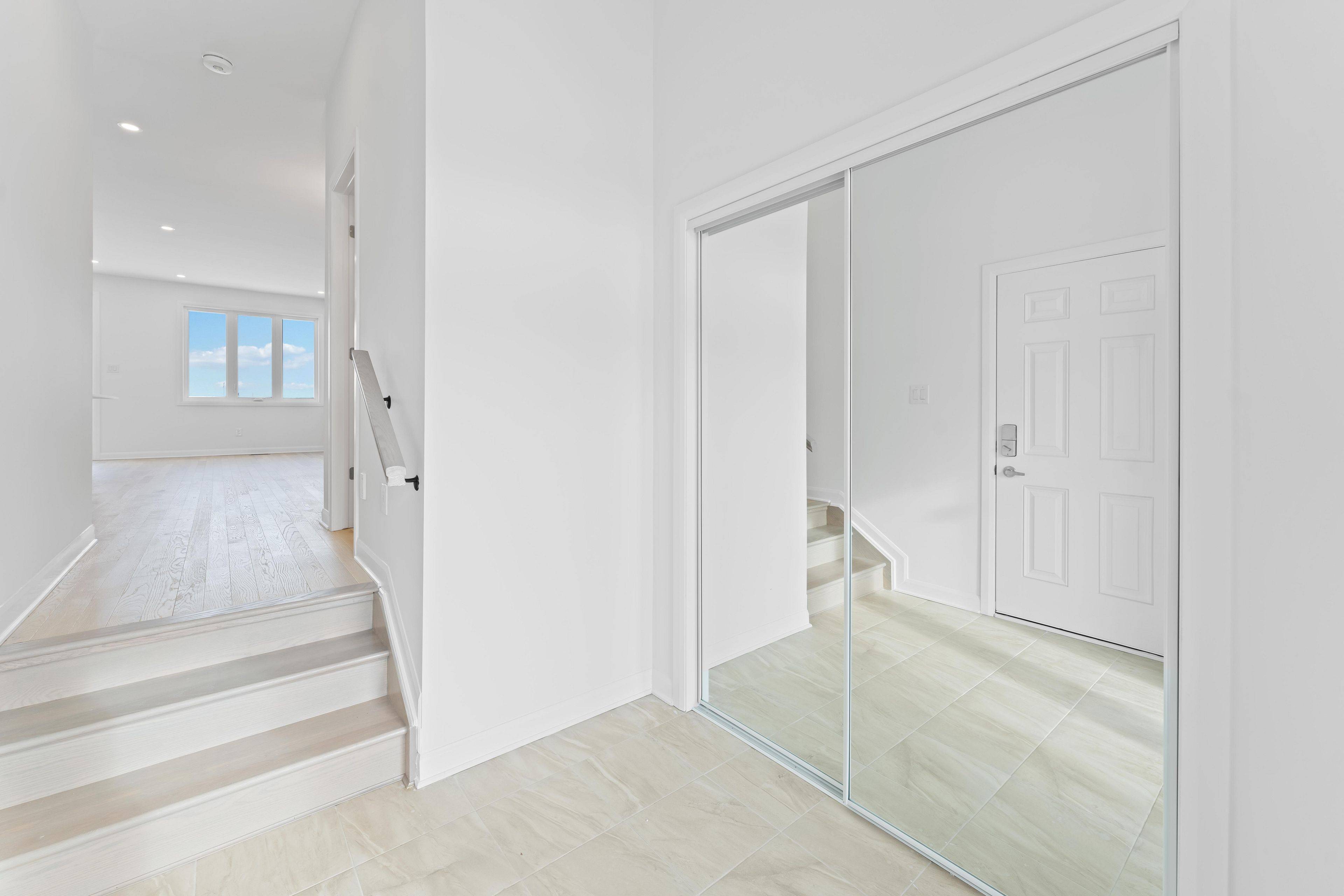 661 Hamsa ST, Barrhaven, ON K2J 6Z7