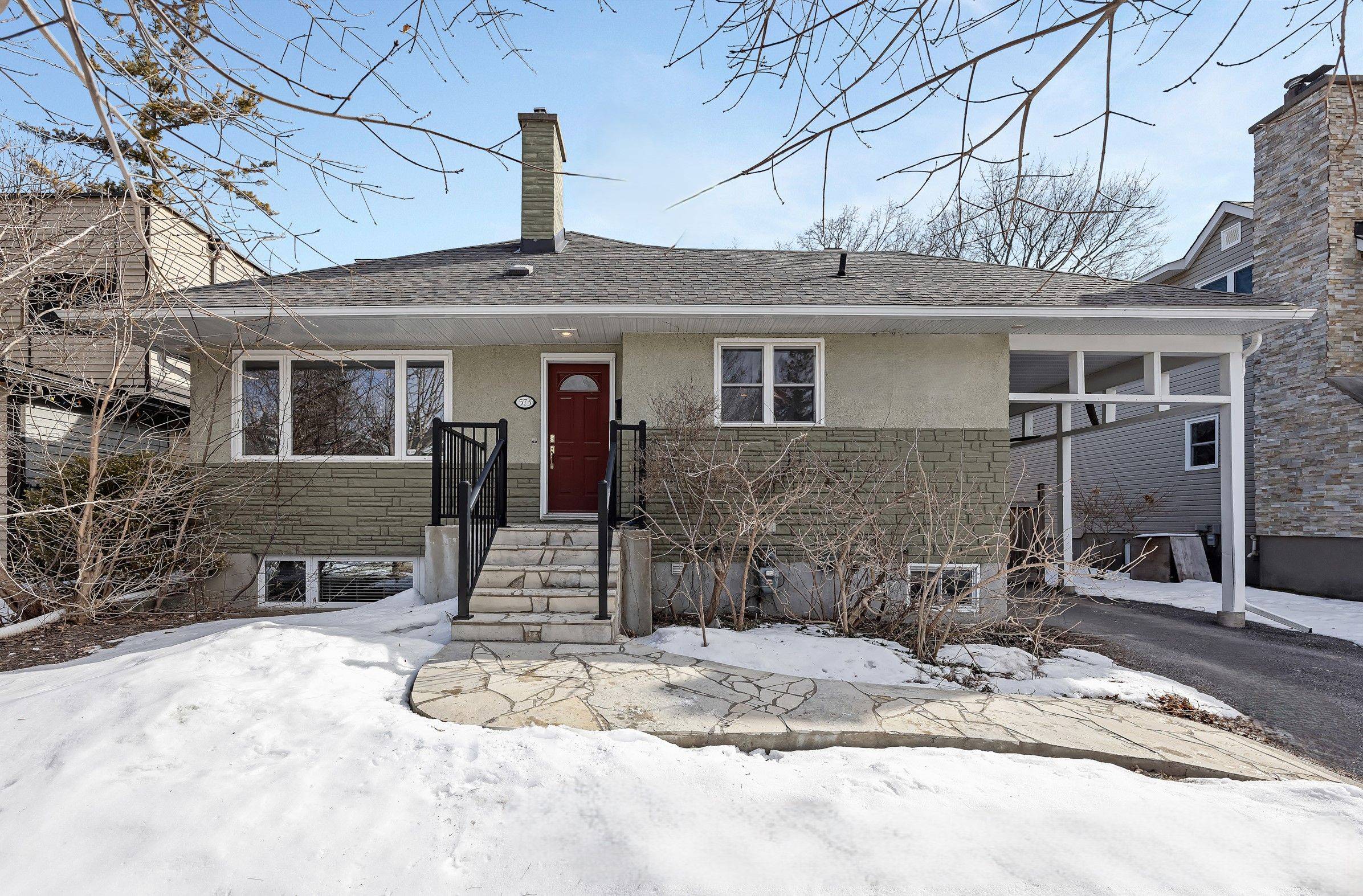 573 Courtenay AVE, Carlingwood - Westboro And Area, ON K2A 3B4