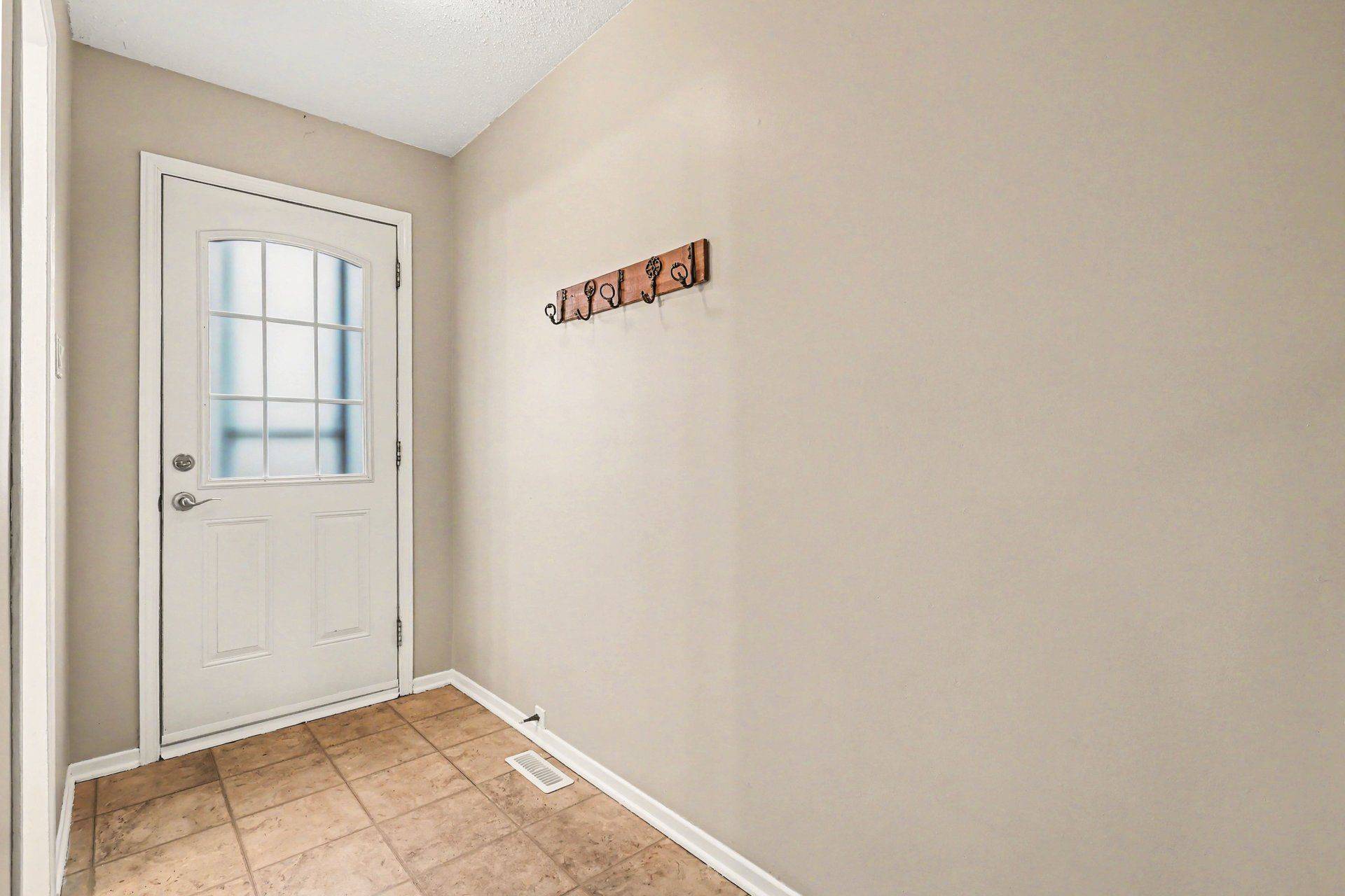 2148 Orient Park DR, Blackburn Hamlet, ON K1B 4V9