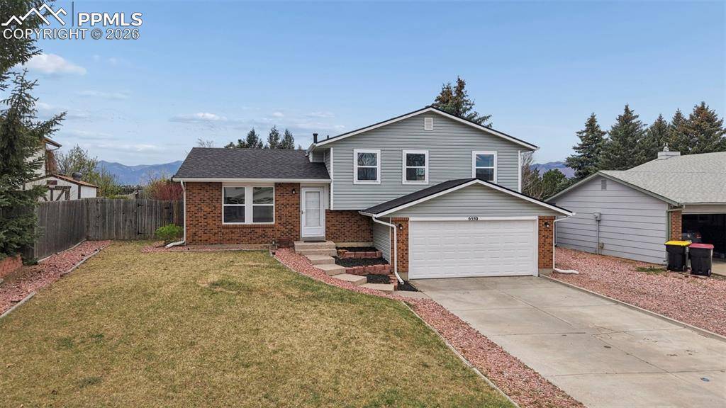 6550 Snowbird DR, Colorado Springs, CO 80918