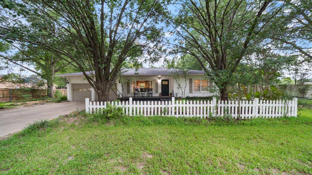 518 W Kansas Street, Van, TX 75790