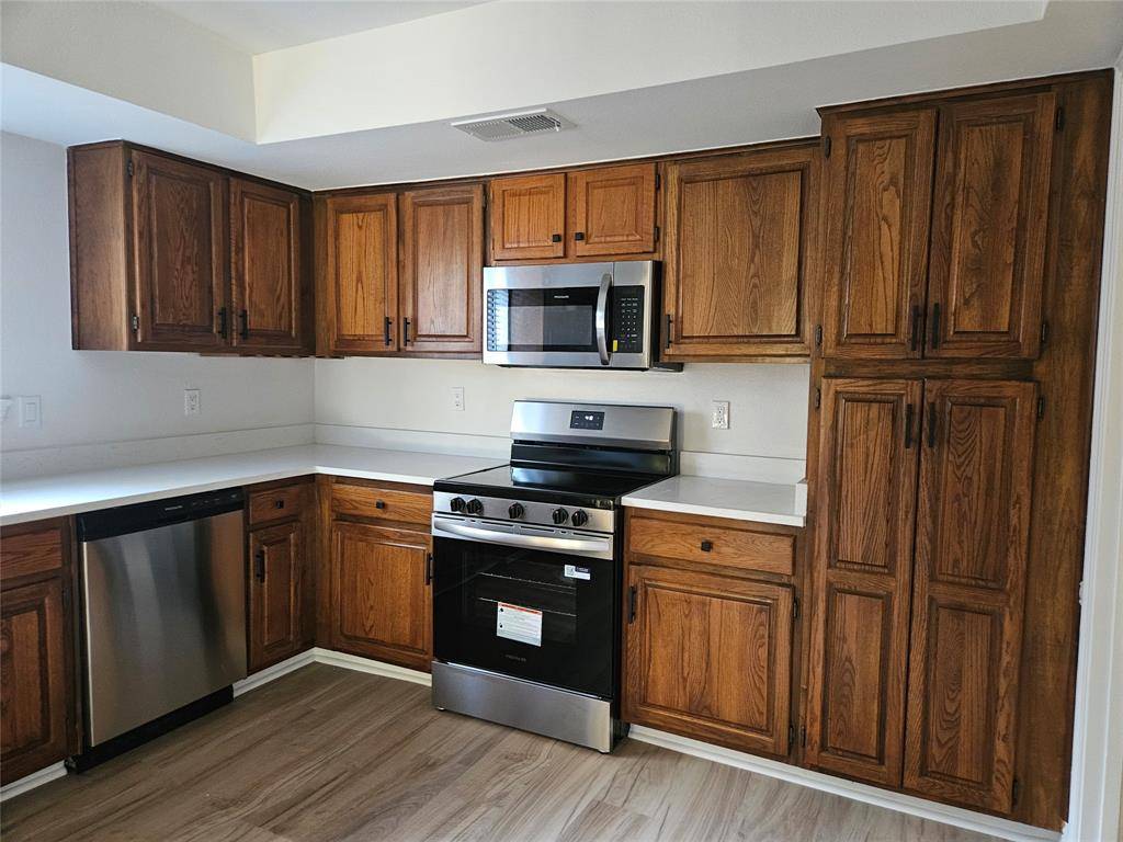 2709 Heather Glen Court, Carrollton, TX 75006