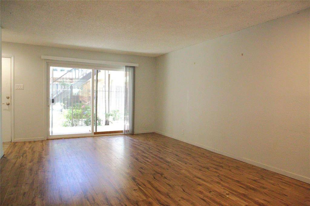 5323 Fleetwood Oaks Avenue #156, Dallas, TX 75235