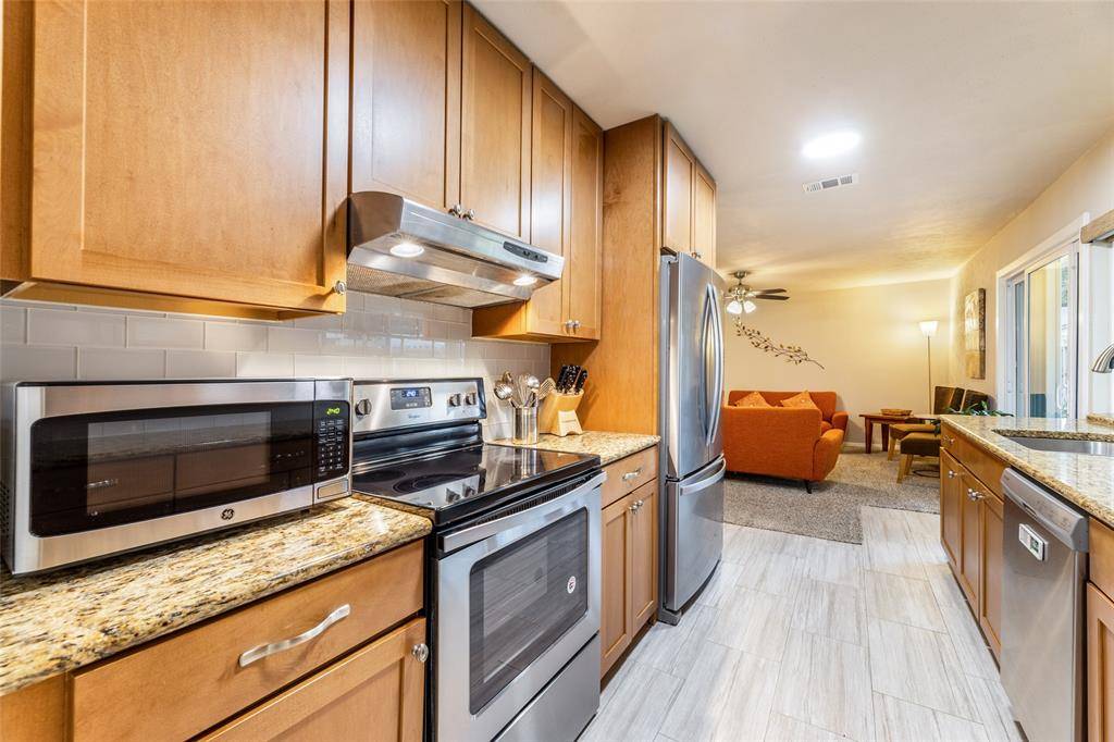 909 Harvest Glen Drive, Plano, TX 75023