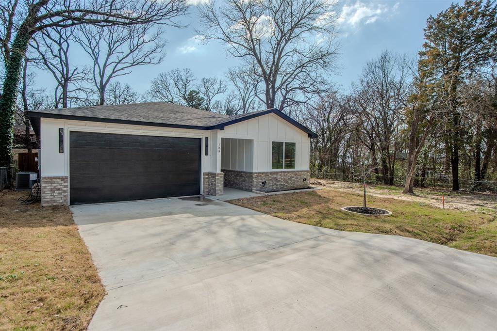 139 Forest Oaks Drive, Gun Barrel City, TX 75156