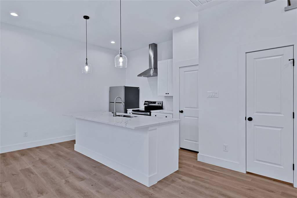 2844 S Marsalis Avenue, Dallas, TX 75216