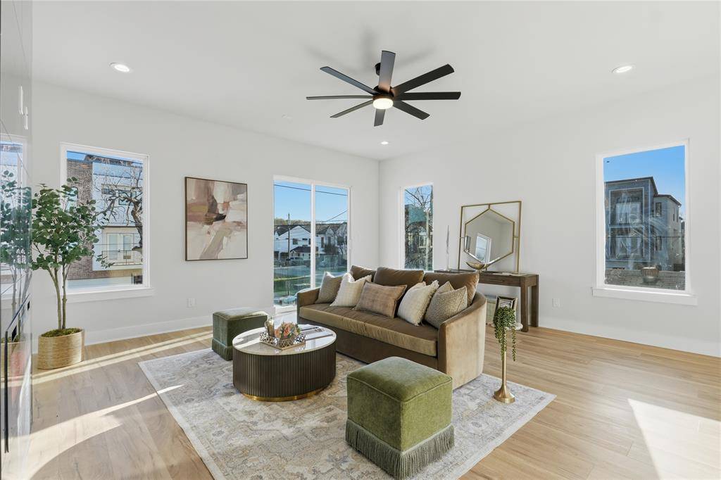 1123 Muncie Avenue, Dallas, TX 75212