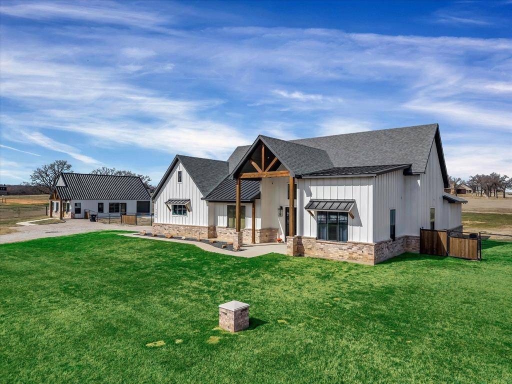 1250 Turpin Lake Road, Poolville, TX 76487