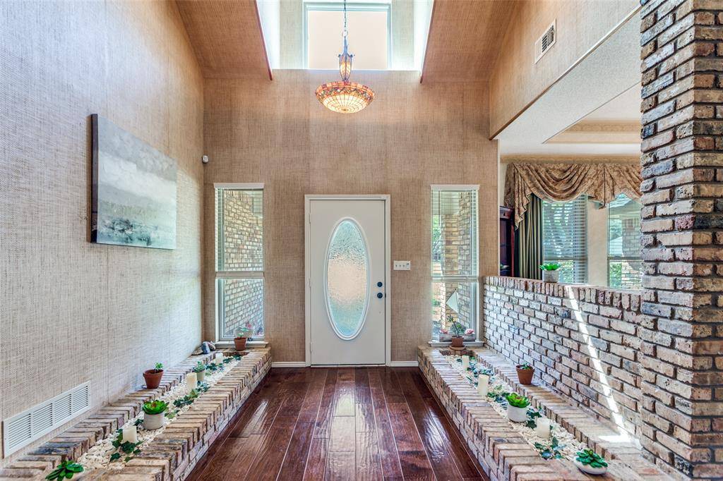 3701 Waycross Court, Arlington, TX 76016