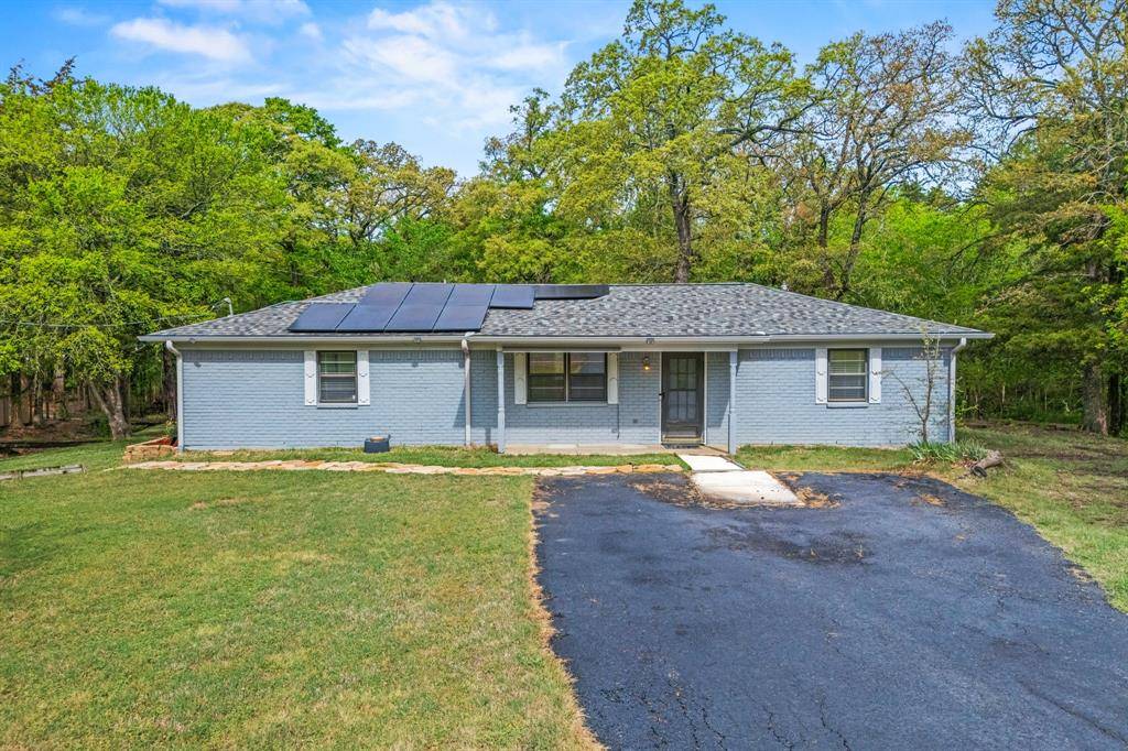 3602 Bent Oak Street E, Greenville, TX 75401