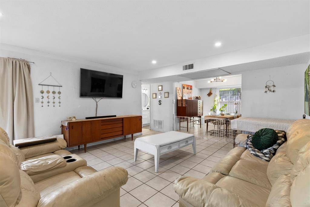 3721 French Wood Drive, Arlington, TX 76016