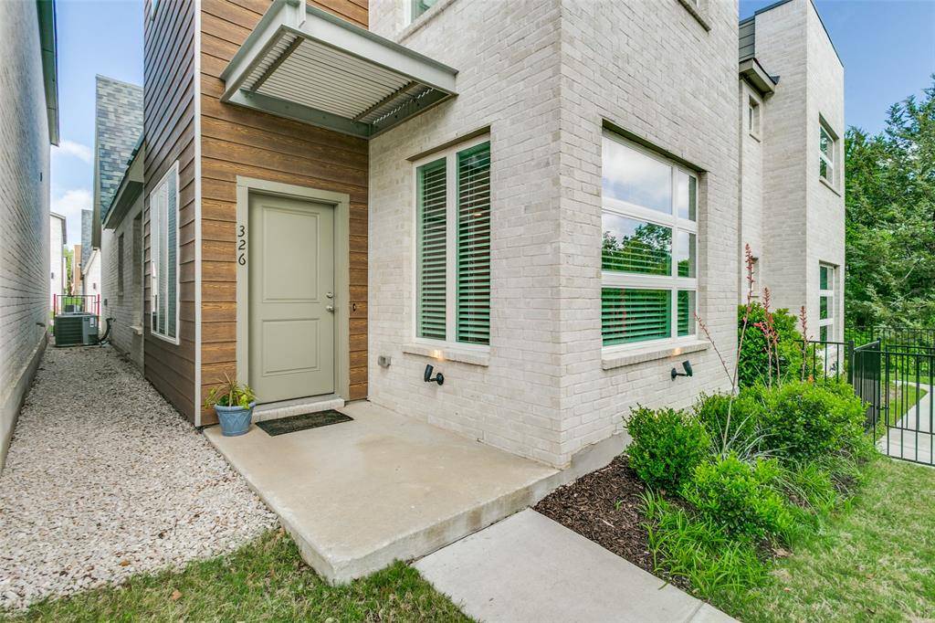 326 Oakbend Drive #16, Lewisville, TX 75067