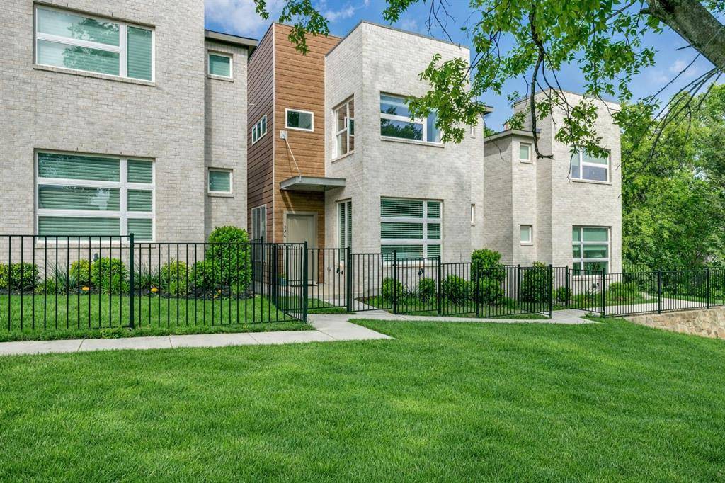 326 Oakbend Drive #16, Lewisville, TX 75067