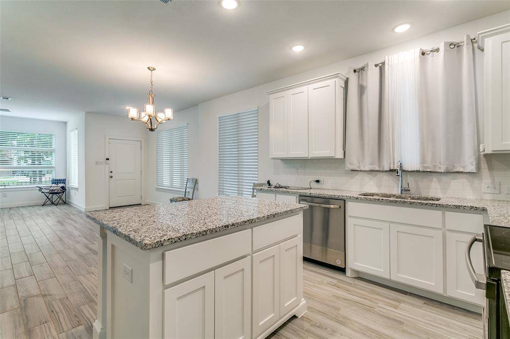 326 Oakbend Drive #16, Lewisville, TX 75067