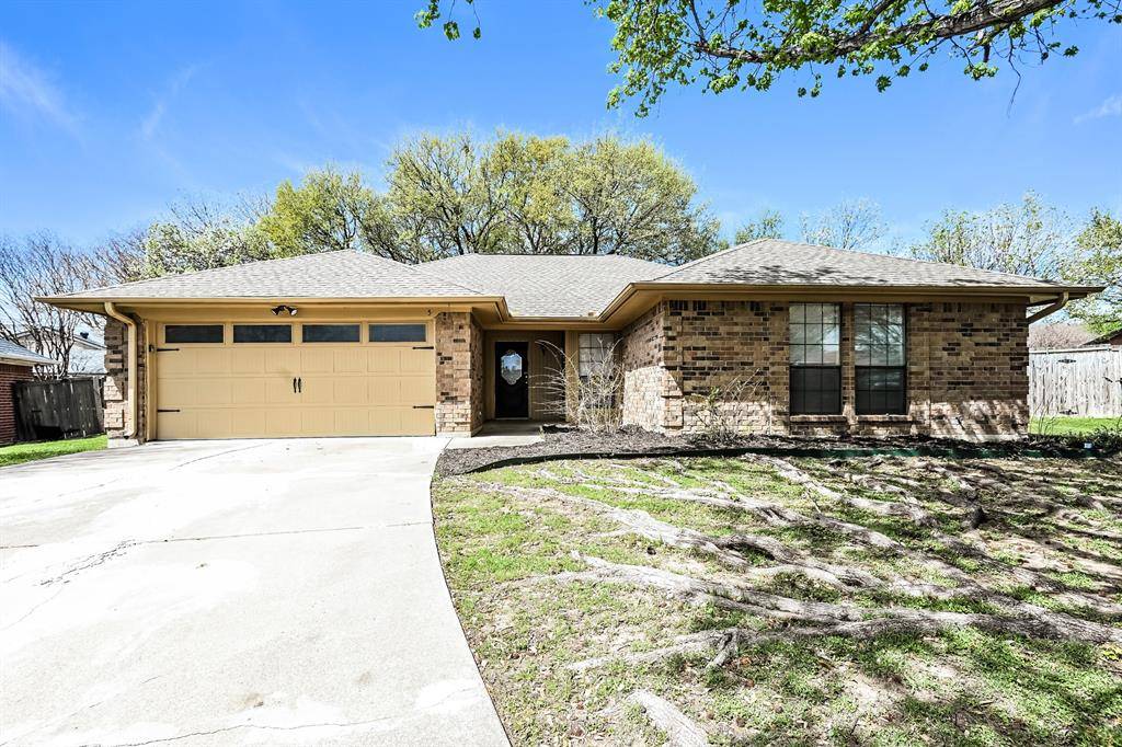 5 Hastings Court, Mansfield, TX 76063