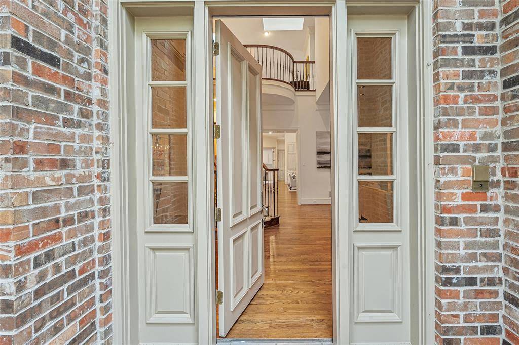 6 Glenheather Court, Dallas, TX 75225