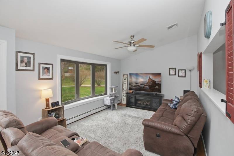 144 Allamuchy Rd, Frelinghuysen Twp., NJ 07821