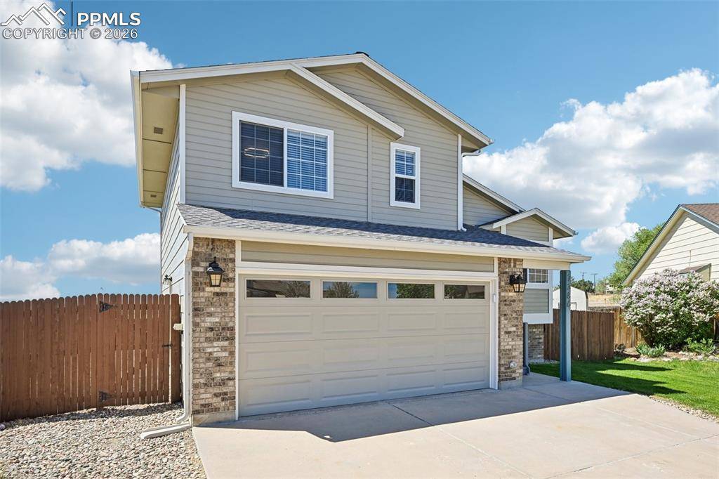 7386 Coral Ridge DR, Colorado Springs, CO 80925