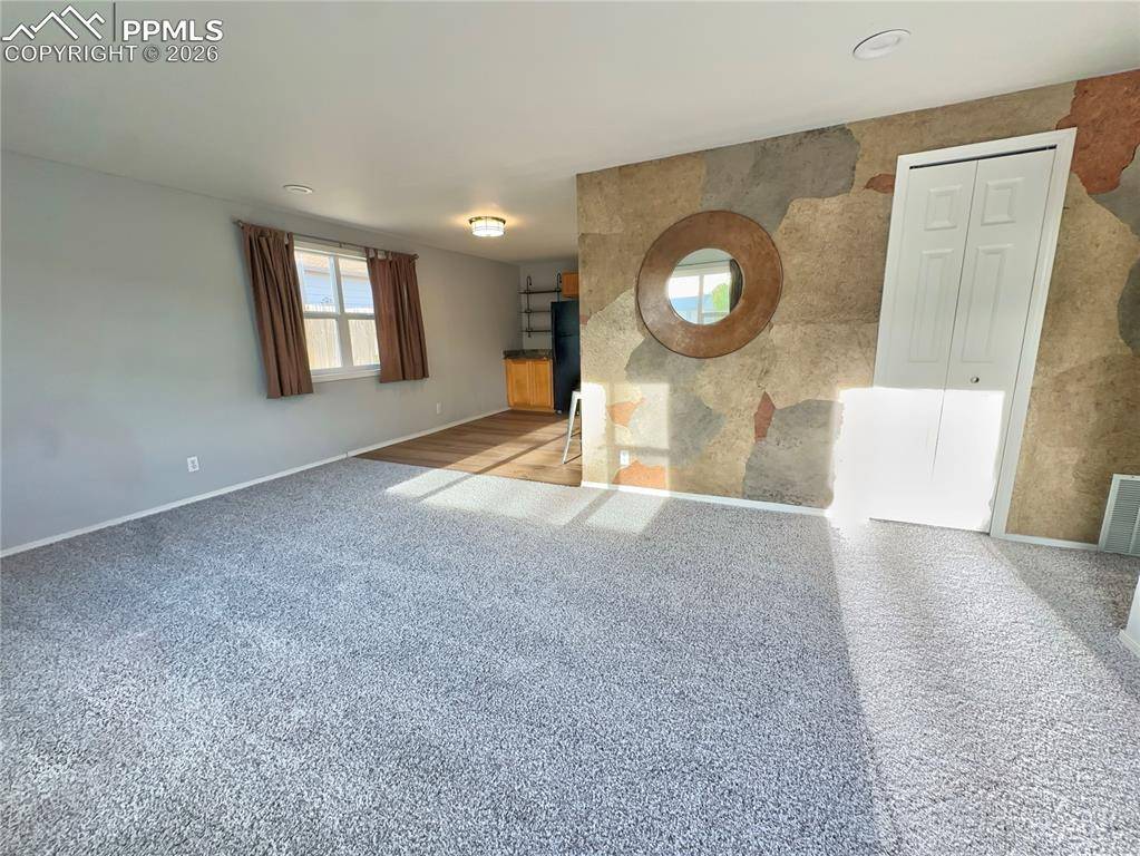 1927 Downing DR, Colorado Springs, CO 80909