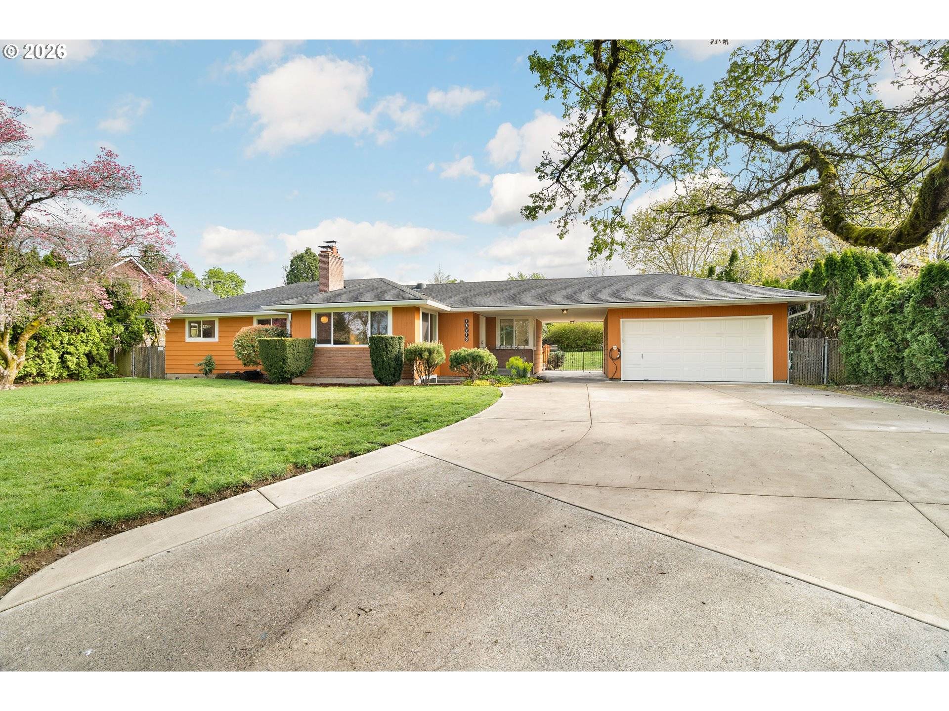 15910 SE OATFIELD RD, Milwaukie, OR 97267