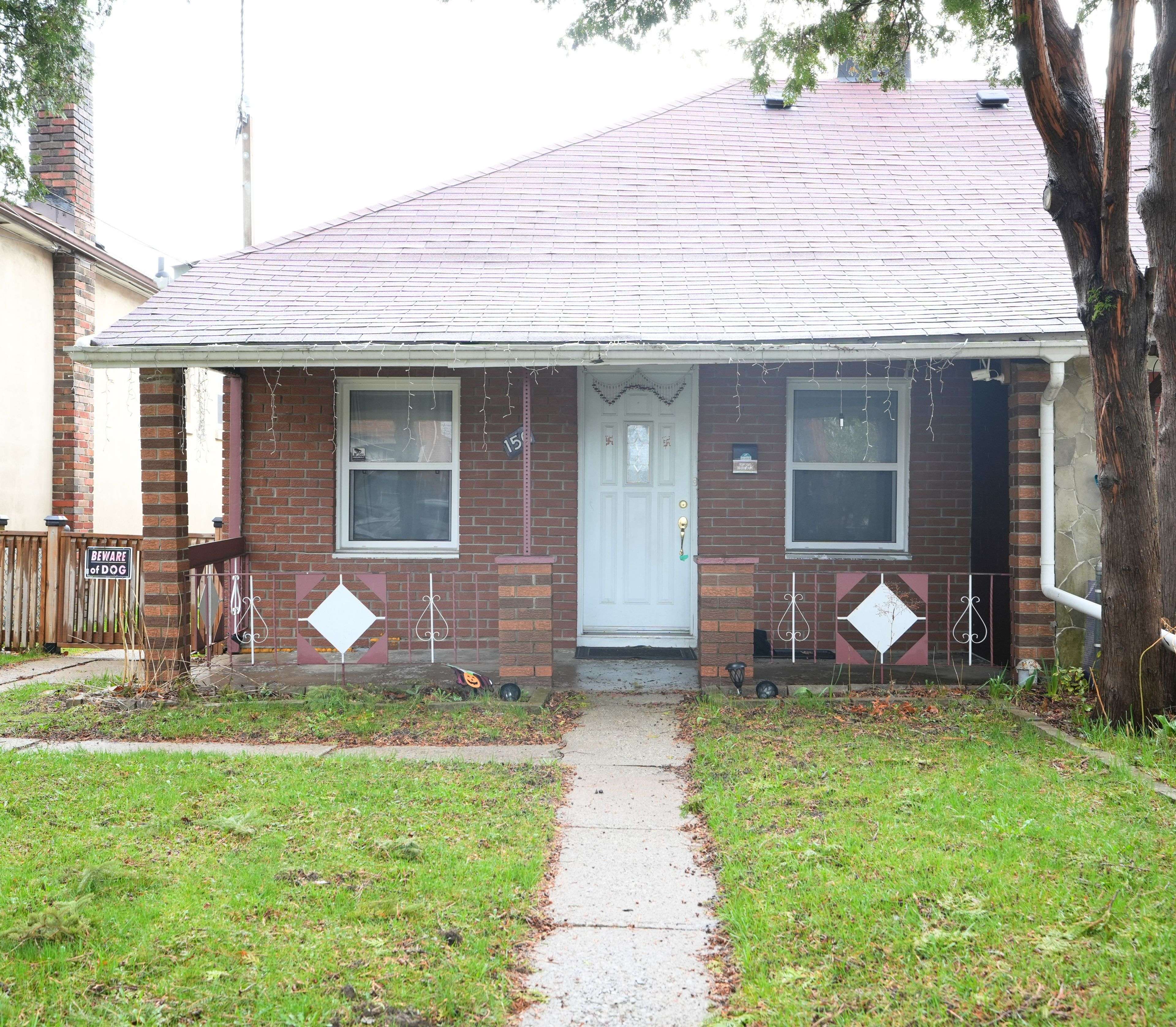 150 Spears Street, Toronto, ST, Toronto W03, ON M6N 3X7