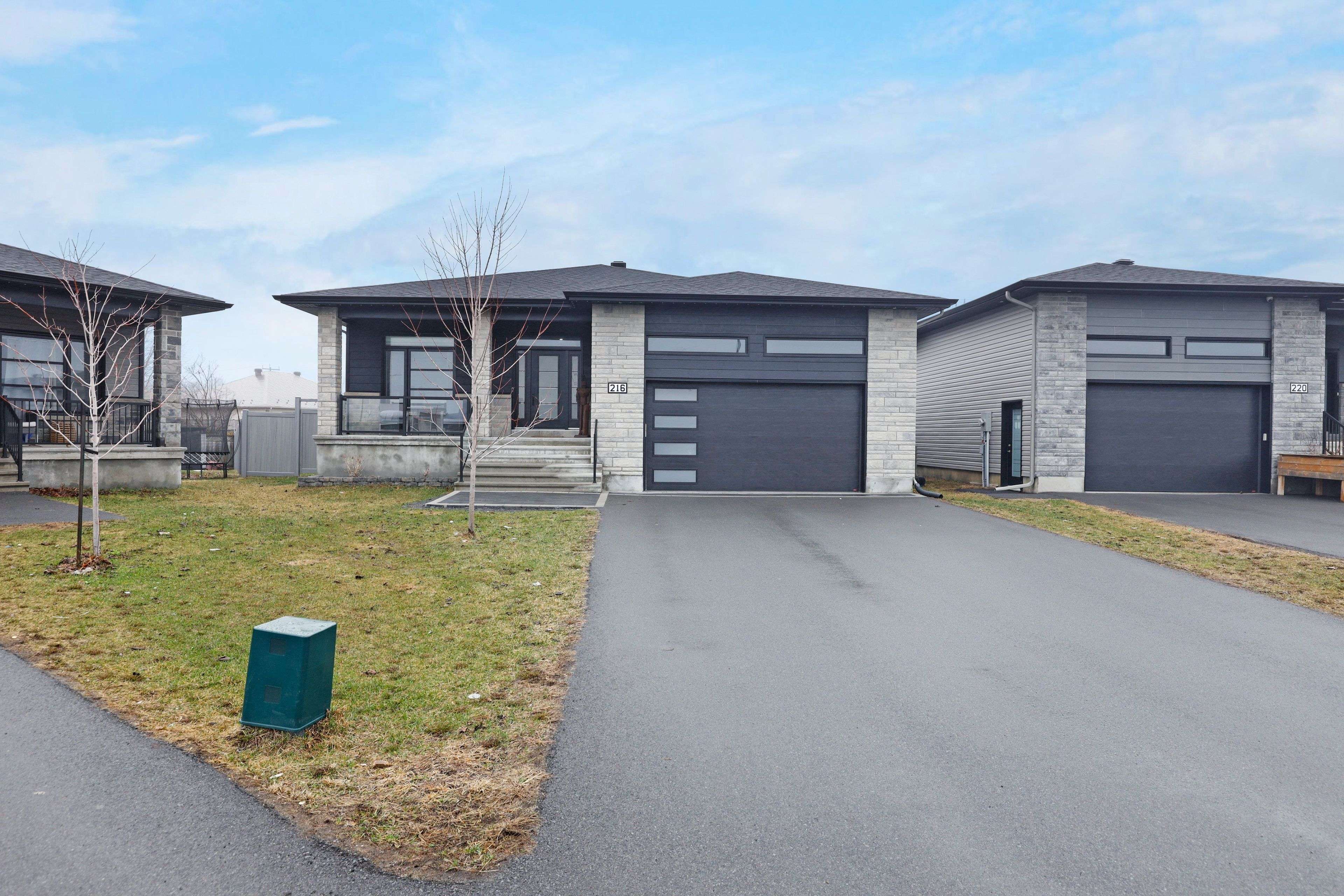 216 Filion ST, Russell, ON K0A 1W0