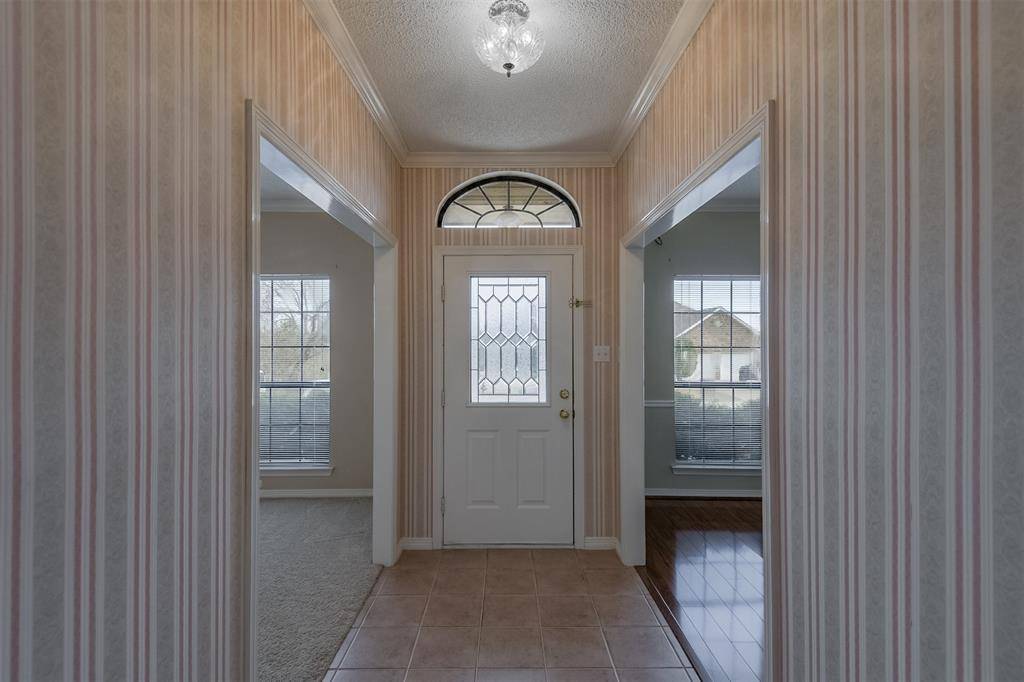 527 Gingerbread Lane, Waxahachie, TX 75165