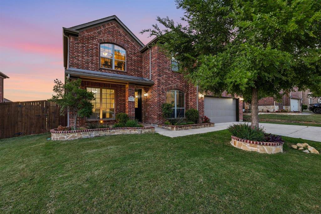 912 Hartford Court, Roanoke, TX 76262