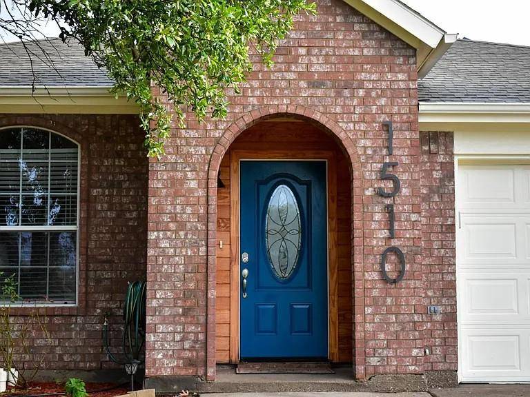 1510 Sequoia Drive, Krum, TX 76249